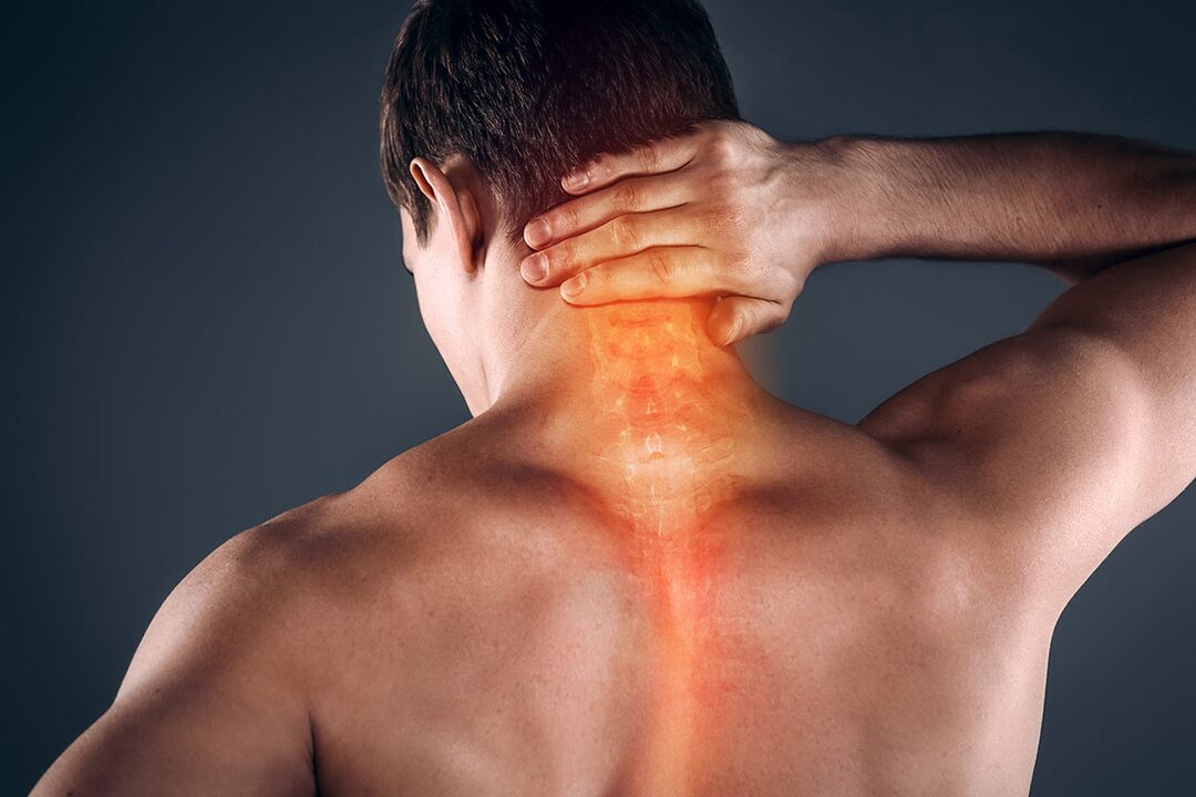 Osteochondrose der Halswirbelsäule bei einem Mann
